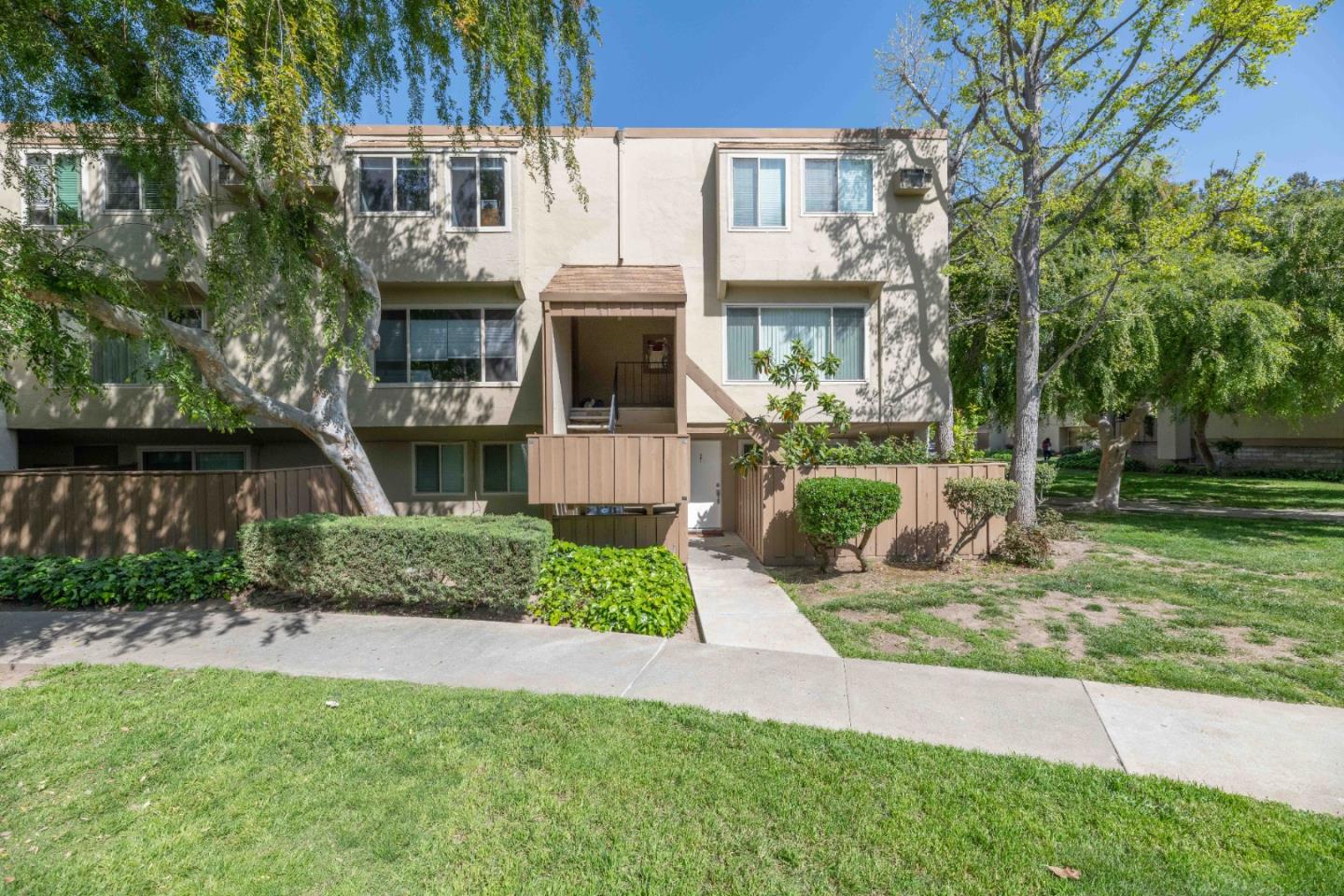 Detail Gallery Image 1 of 1 For 360 Auburn Way #3,  San Jose,  CA 95129 - 2 Beds | 1/1 Baths