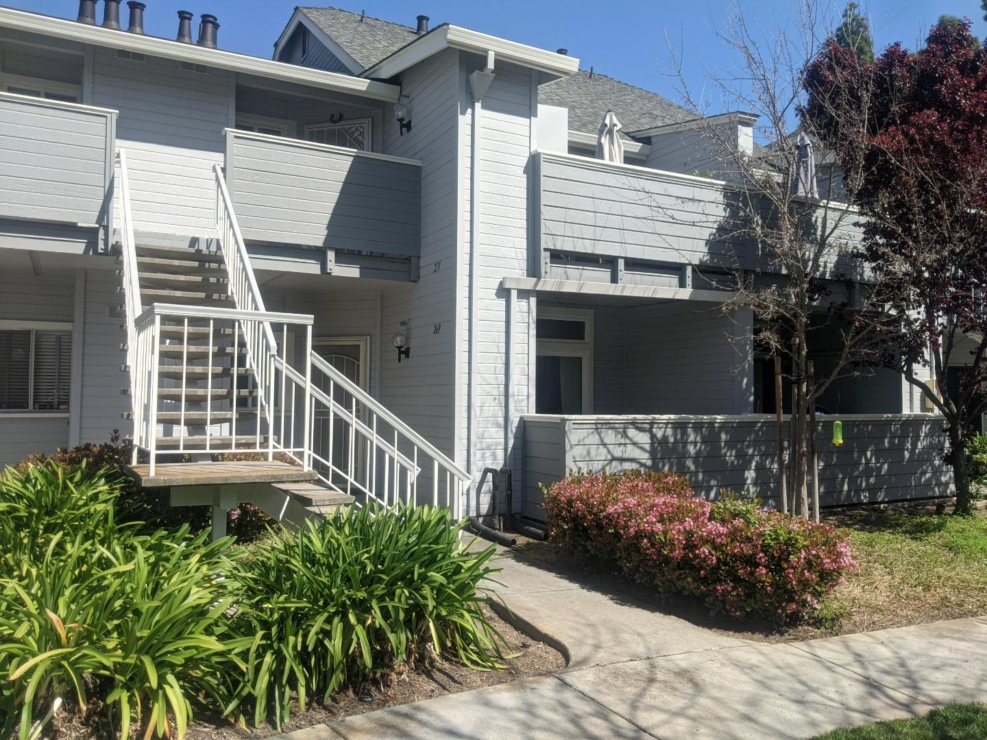 Detail Gallery Image 1 of 1 For 269 Shadow Dance Dr, San Jose,  CA 95110 - 2 Beds | 2 Baths