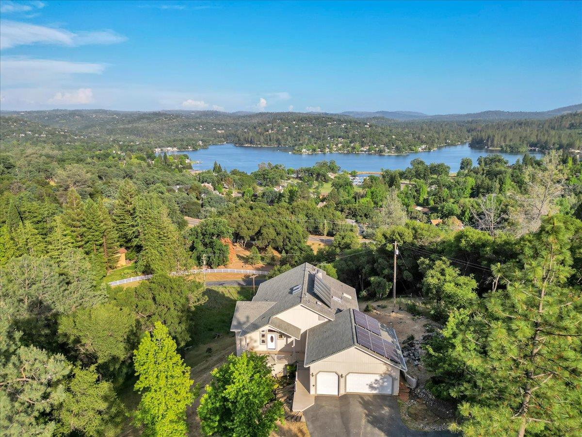 Photo of 13400 Wildwood Heights Dr in Penn Valley, CA