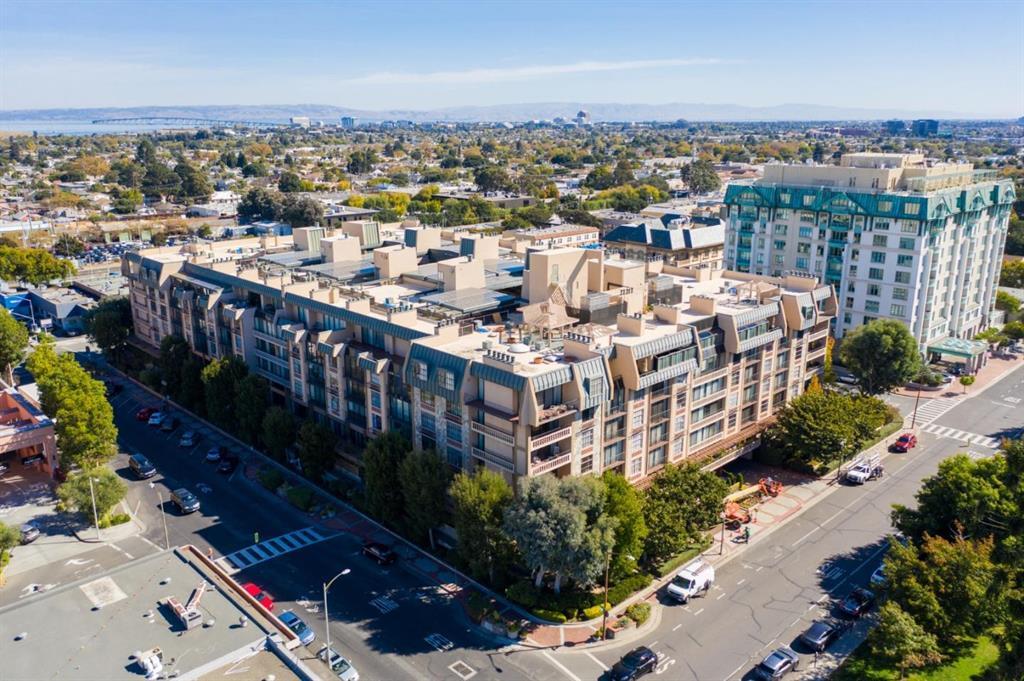 Detail Gallery Image 1 of 1 For 555 Laurel Avenue #420,  San Mateo,  CA 94401 - 1 Beds | 2 Baths