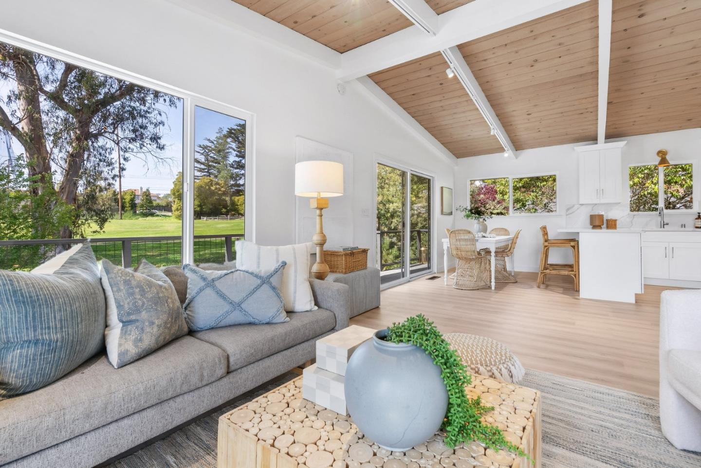 Detail Gallery Image 1 of 1 For 391 Belle Monti Ave, Aptos,  CA 95003 - 4 Beds | 2/1 Baths