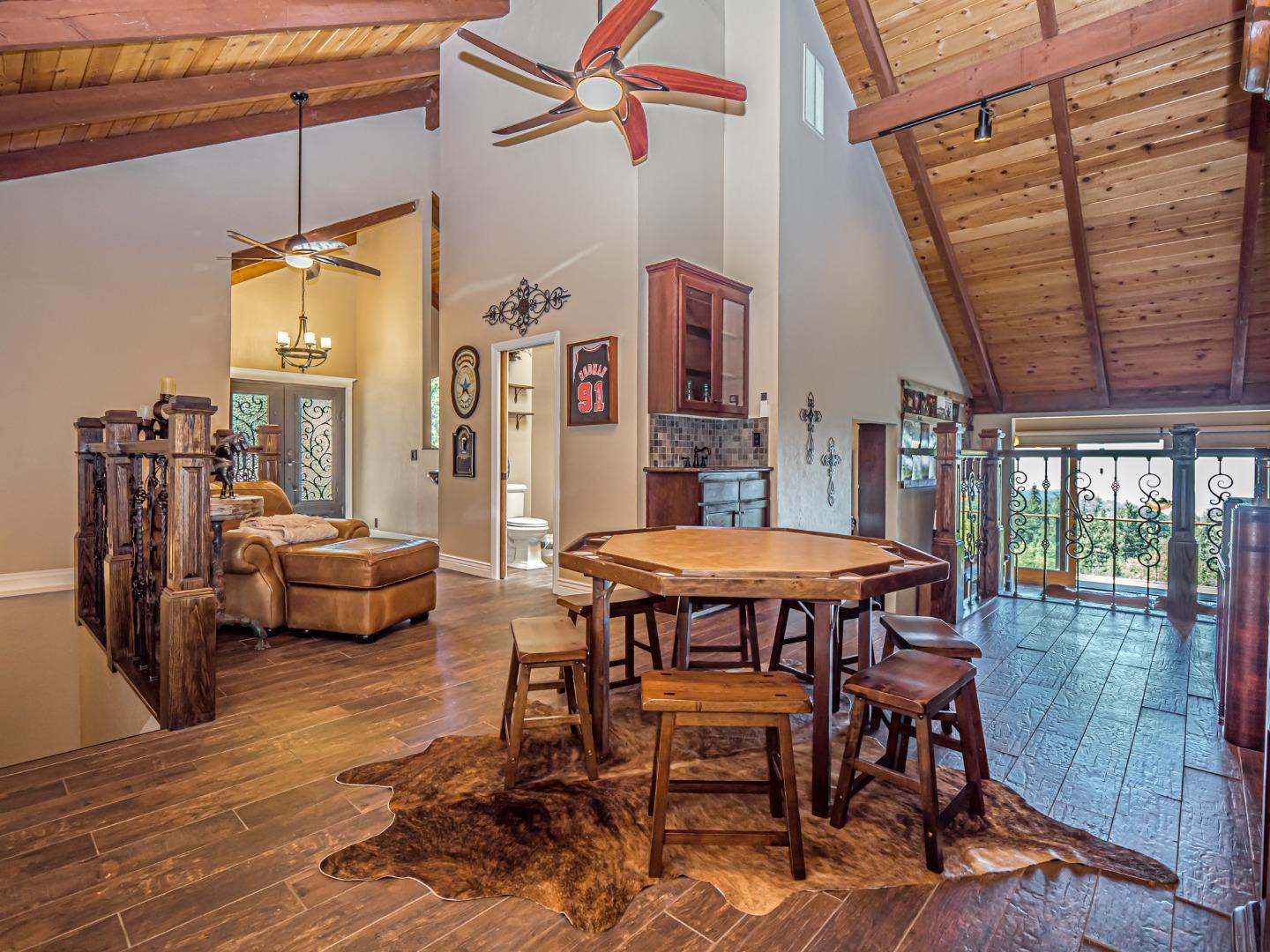 Detail Gallery Image 20 of 50 For 26181 Loma Prieta Way, Los Gatos,  CA 95033 - 3 Beds | 2/1 Baths