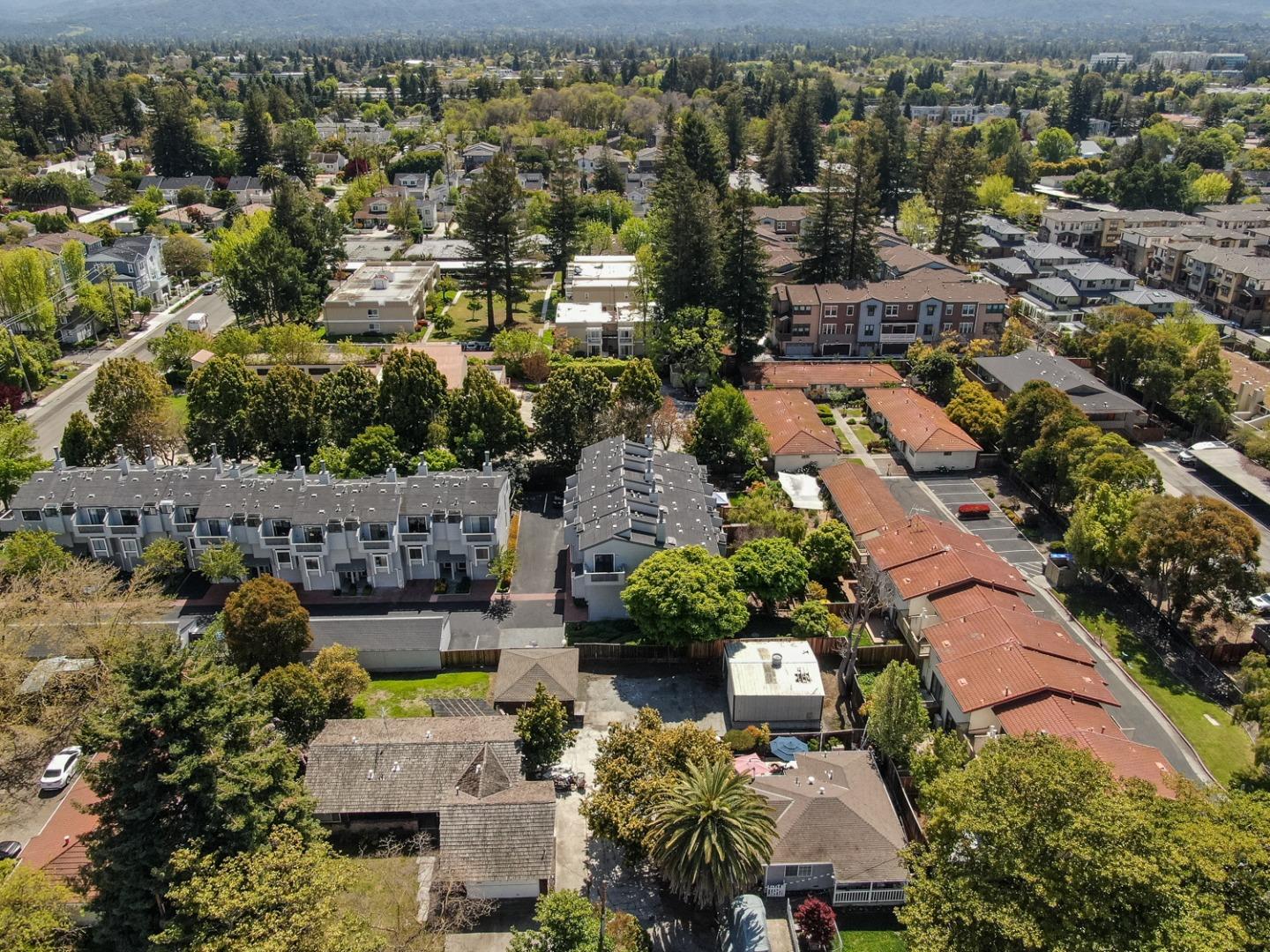 Detail Gallery Image 1 of 1 For 1943 San Luis Ave, Mountain View,  CA 94043 - 3 Beds | 2 Baths