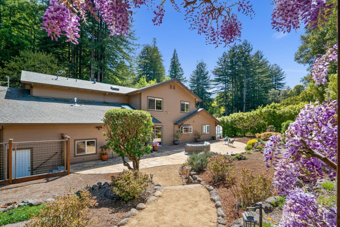 Detail Gallery Image 1 of 1 For 91 Mountain View Rd, Santa Cruz,  CA 95065 - 5 Beds | 2/1 Baths