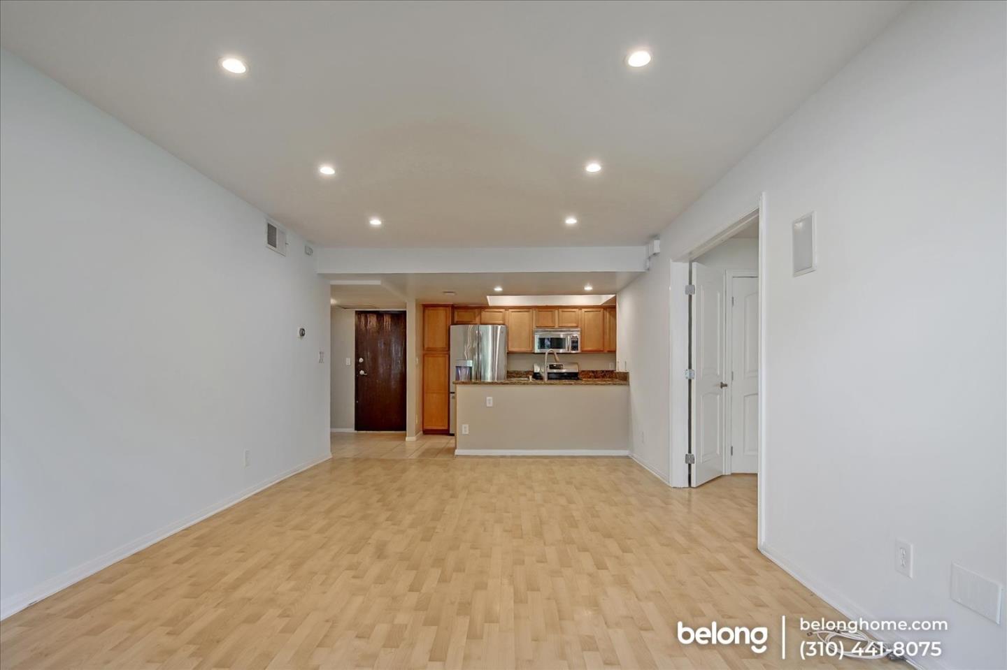 Detail Gallery Image 11 of 33 For 2700 Cahuenga Blvd #4218,  Los Angeles,  CA 90068 - 2 Beds | 2 Baths