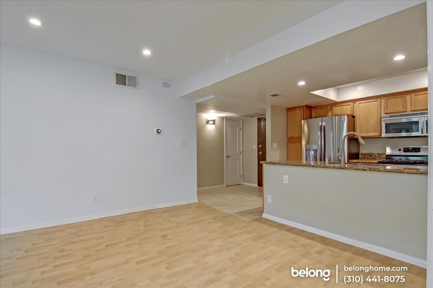Detail Gallery Image 12 of 33 For 2700 Cahuenga Blvd #4218,  Los Angeles,  CA 90068 - 2 Beds | 2 Baths