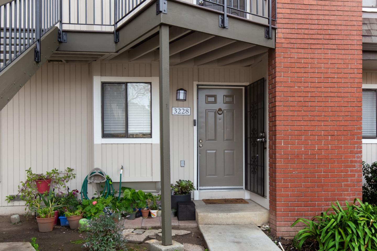 Detail Gallery Image 1 of 1 For 3228 Shadow Springs Pl, San Jose,  CA 95121 - 2 Beds | 1 Baths