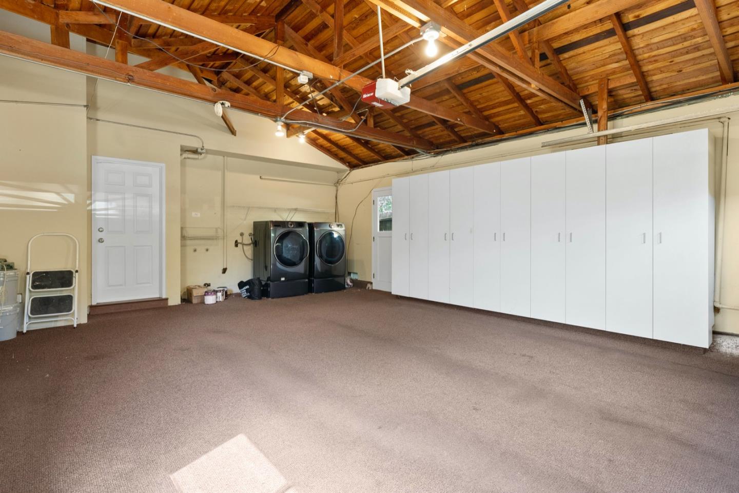 Detail Gallery Image 40 of 57 For 55 Treetop Ln, San Mateo,  CA 94402 - 3 Beds | 2/1 Baths