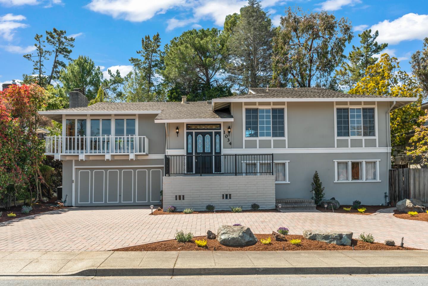 Detail Gallery Image 1 of 1 For 1034 Eden Bower Ln, Redwood City,  CA 94061 - 4 Beds | 3 Baths