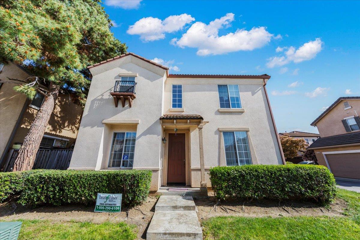 Detail Gallery Image 1 of 1 For 352 Craftsman Ct, San Jose,  CA 95116 - 4 Beds | 2/1 Baths