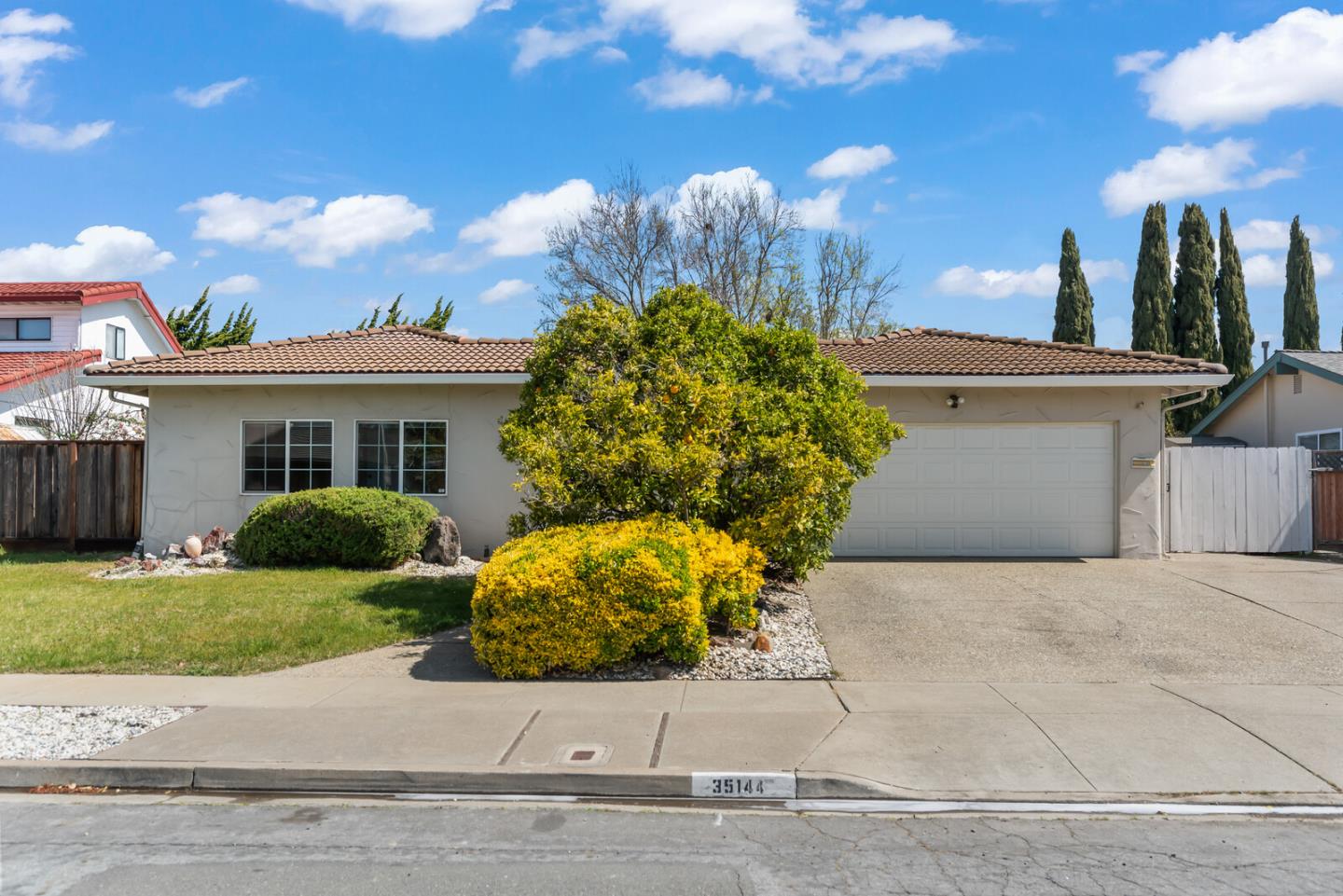 Detail Gallery Image 1 of 1 For 35144 Donegal Ct, Newark,  CA 94560 - 4 Beds | 2/1 Baths