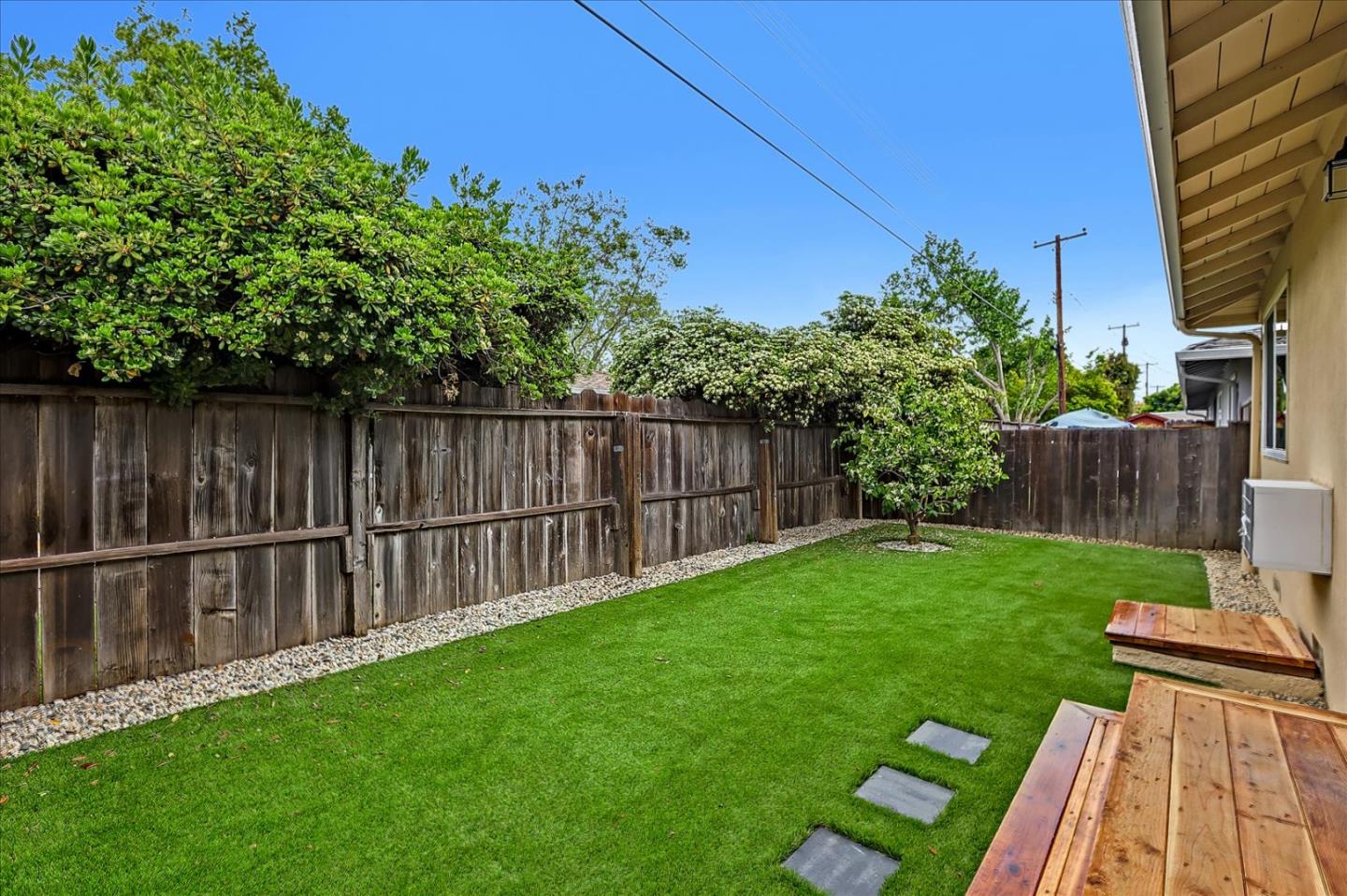 Detail Gallery Image 6 of 11 For 2205 Royal Dr, Santa Clara,  CA 95050 - – Beds | – Baths