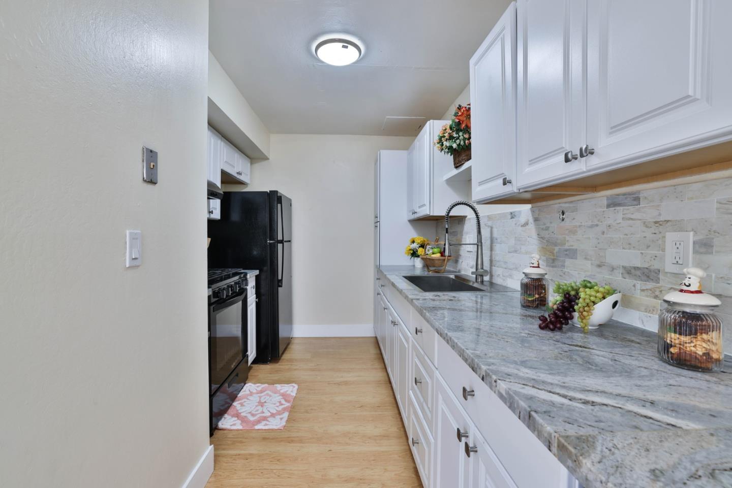 Detail Gallery Image 9 of 19 For 341 San Petra Ct #2,  Milpitas,  CA 95035 - 2 Beds | 1 Baths