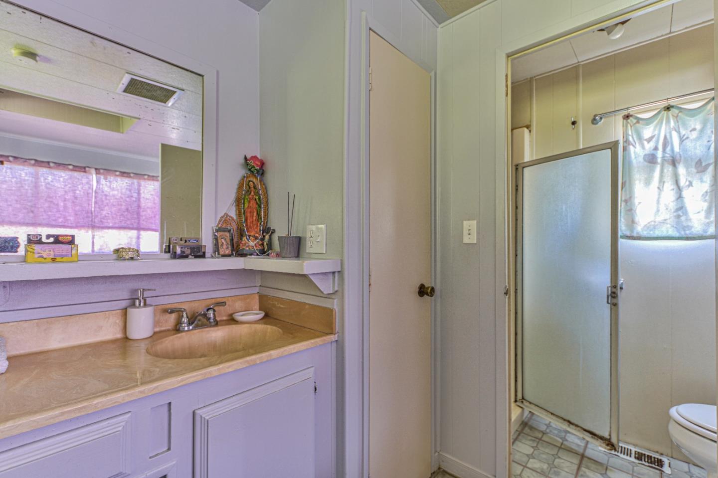 Detail Gallery Image 8 of 30 For 17345 Blackie Rd, Salinas,  CA 93907 - 5 Beds | 4 Baths