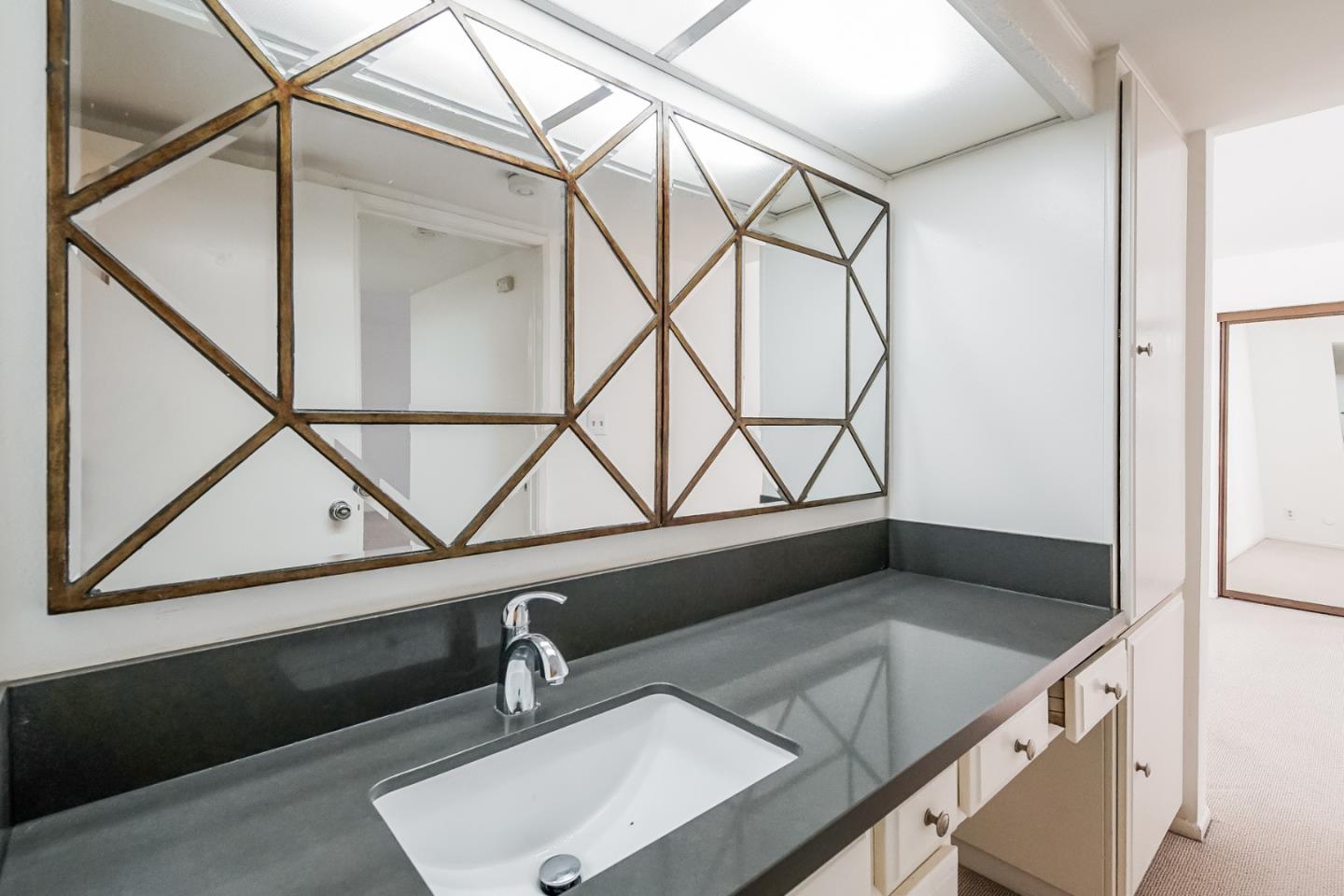 Detail Gallery Image 24 of 25 For 22100 Burbank Blvd 268g,  Woodland Hills,  CA 91367 - 1 Beds | 1 Baths