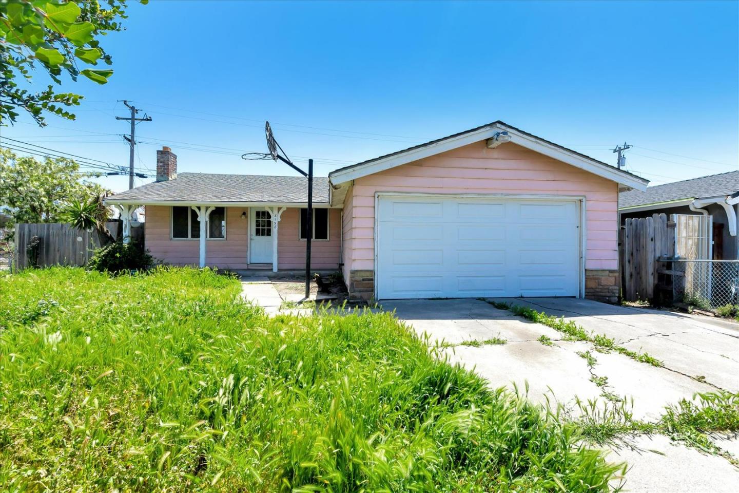 Detail Gallery Image 1 of 1 For 3198 Rocky Mountain Dr, San Jose,  CA 95127 - 3 Beds | 2 Baths