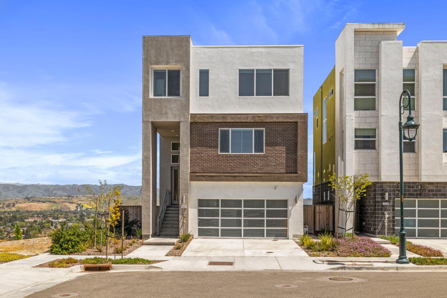 Detail Gallery Image 1 of 1 For 2932 Valley of Hearts Delight Pl, San Jose,  CA 95136 - 4 Beds | 3/1 Baths