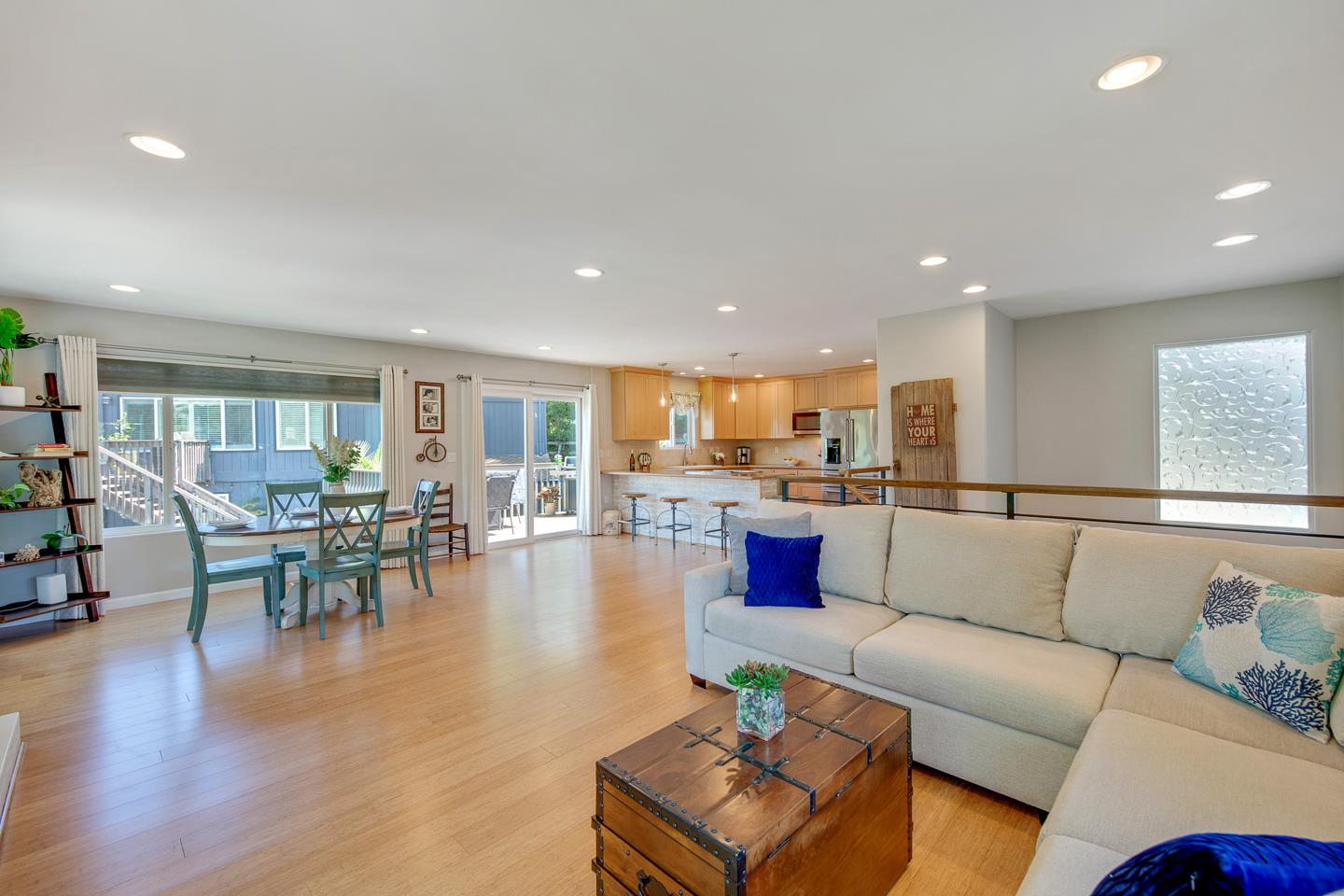 Detail Gallery Image 1 of 1 For 213 Claus Ct, Aptos,  CA 95003 - 3 Beds | 2 Baths