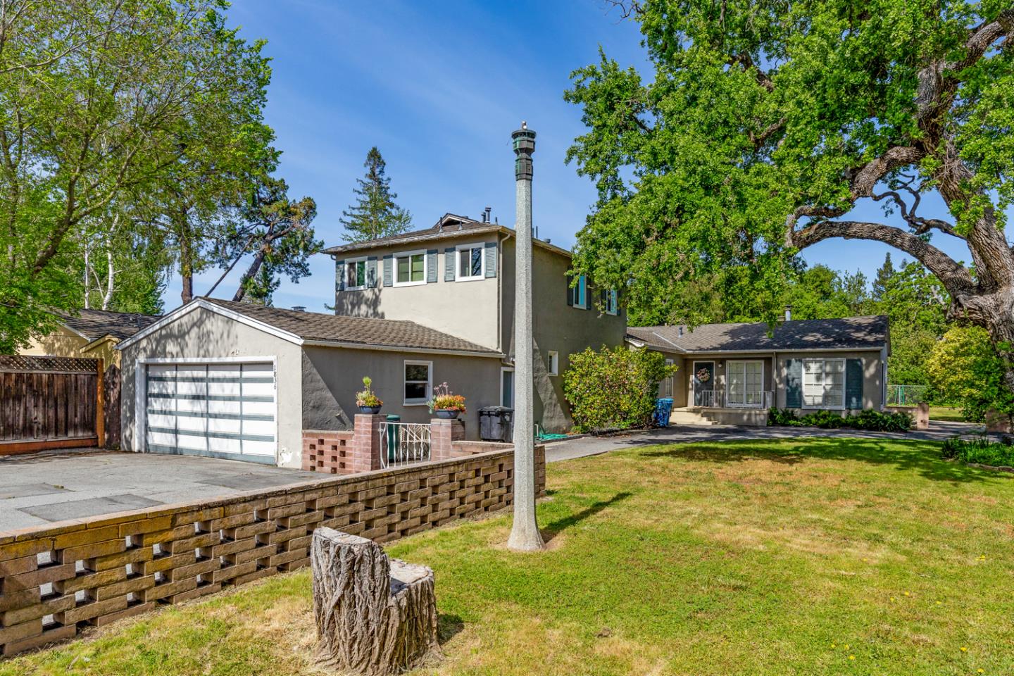 Detail Gallery Image 1 of 1 For 1836 Valparaiso Ave, Menlo Park,  CA 94025 - 5 Beds | 3 Baths