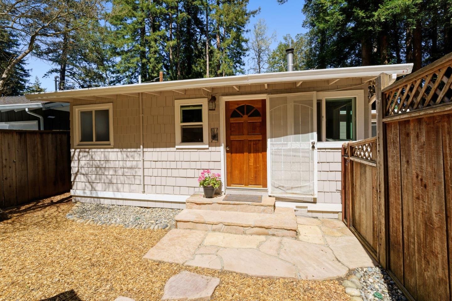 Detail Gallery Image 21 of 31 For 964 Scenic Way, Ben Lomond,  CA 95005 - 2 Beds | 1 Baths
