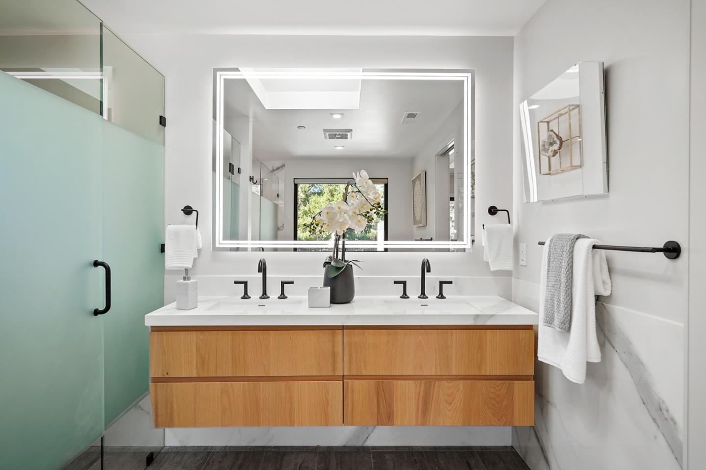 Detail Gallery Image 38 of 77 For 543 Tennyson Ave, Palo Alto,  CA 94301 - 6 Beds | 6/1 Baths