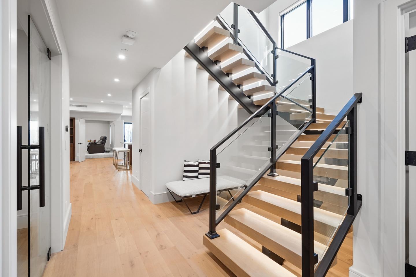 Detail Gallery Image 47 of 77 For 543 Tennyson Ave, Palo Alto,  CA 94301 - 6 Beds | 6/1 Baths