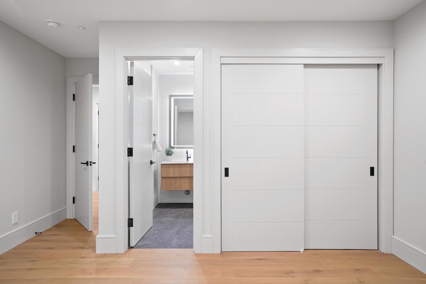 Detail Gallery Image 60 of 77 For 543 Tennyson Ave, Palo Alto,  CA 94301 - 6 Beds | 6/1 Baths