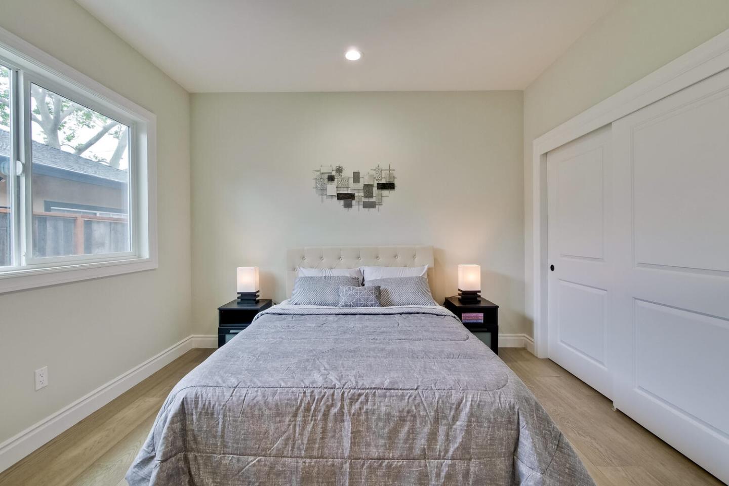 Detail Gallery Image 100 of 200 For 2350 Cabrillo Ave, Santa Clara,  CA 95050 - 4 Beds | 3 Baths