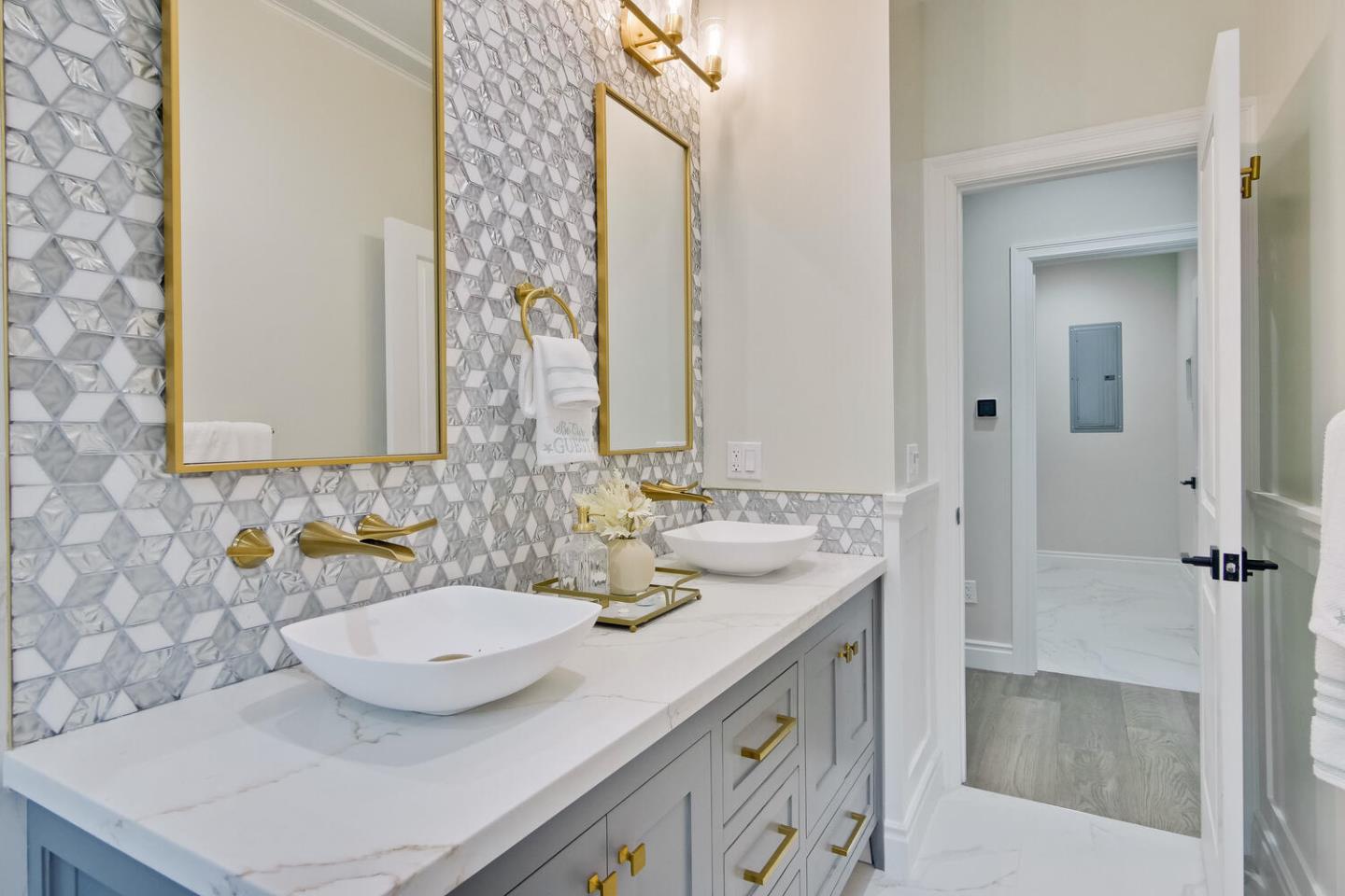 Detail Gallery Image 69 of 200 For 2350 Cabrillo Ave, Santa Clara,  CA 95050 - 4 Beds | 3 Baths