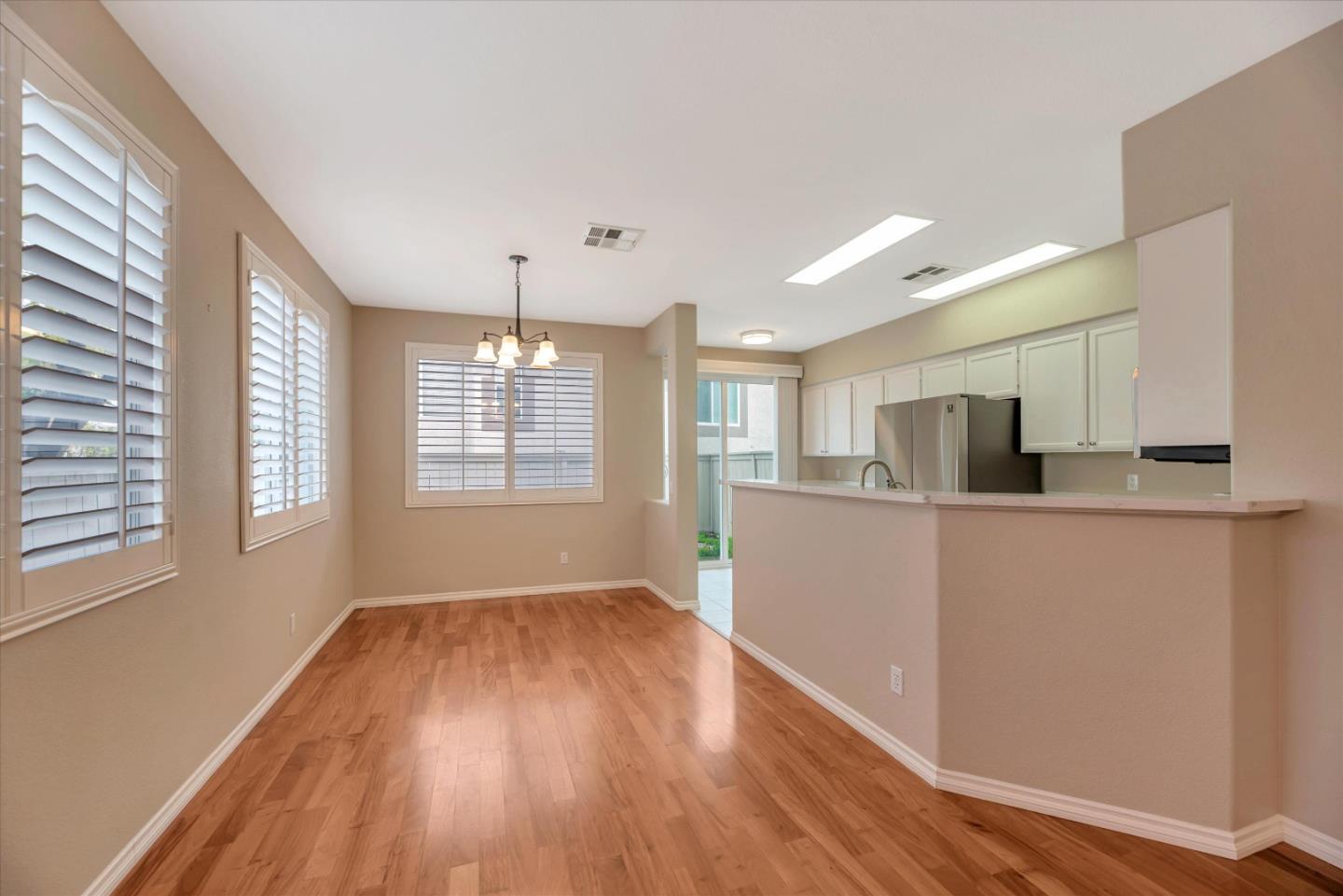 Detail Gallery Image 18 of 36 For 11865 Spruce Run Dr #C,  San Diego,  CA 92131 - 3 Beds | 2/1 Baths