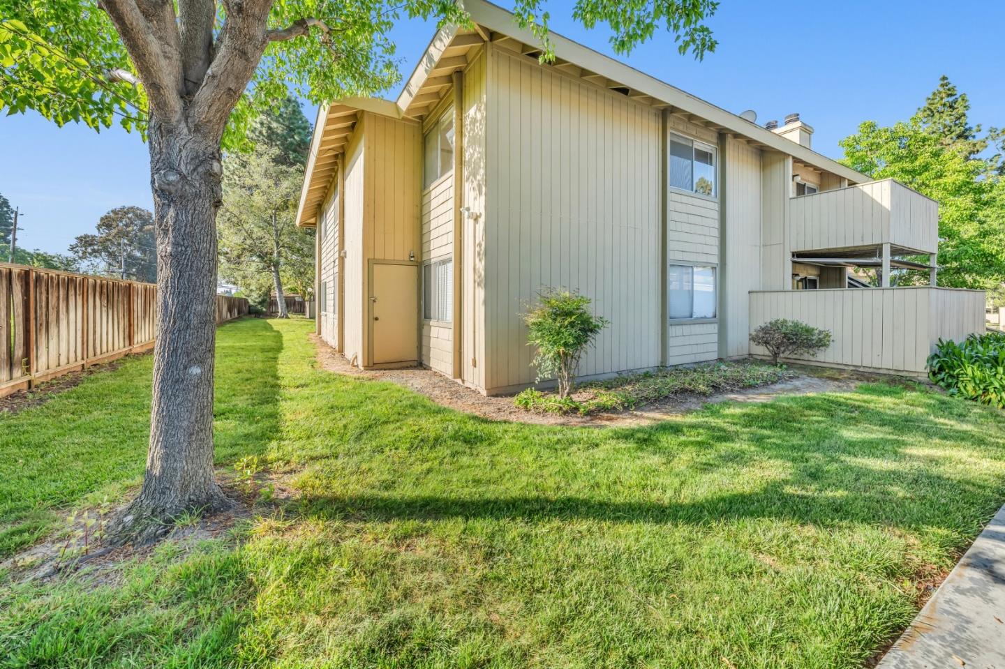 Detail Gallery Image 1 of 1 For 46882 Fernald Cmn, Fremont,  CA 94539 - 3 Beds | 2 Baths