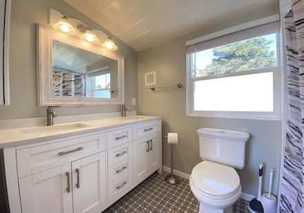 Detail Gallery Image 5 of 11 For 3522 Mission Dr, Santa Cruz,  CA 95065 - 3 Beds | 2 Baths