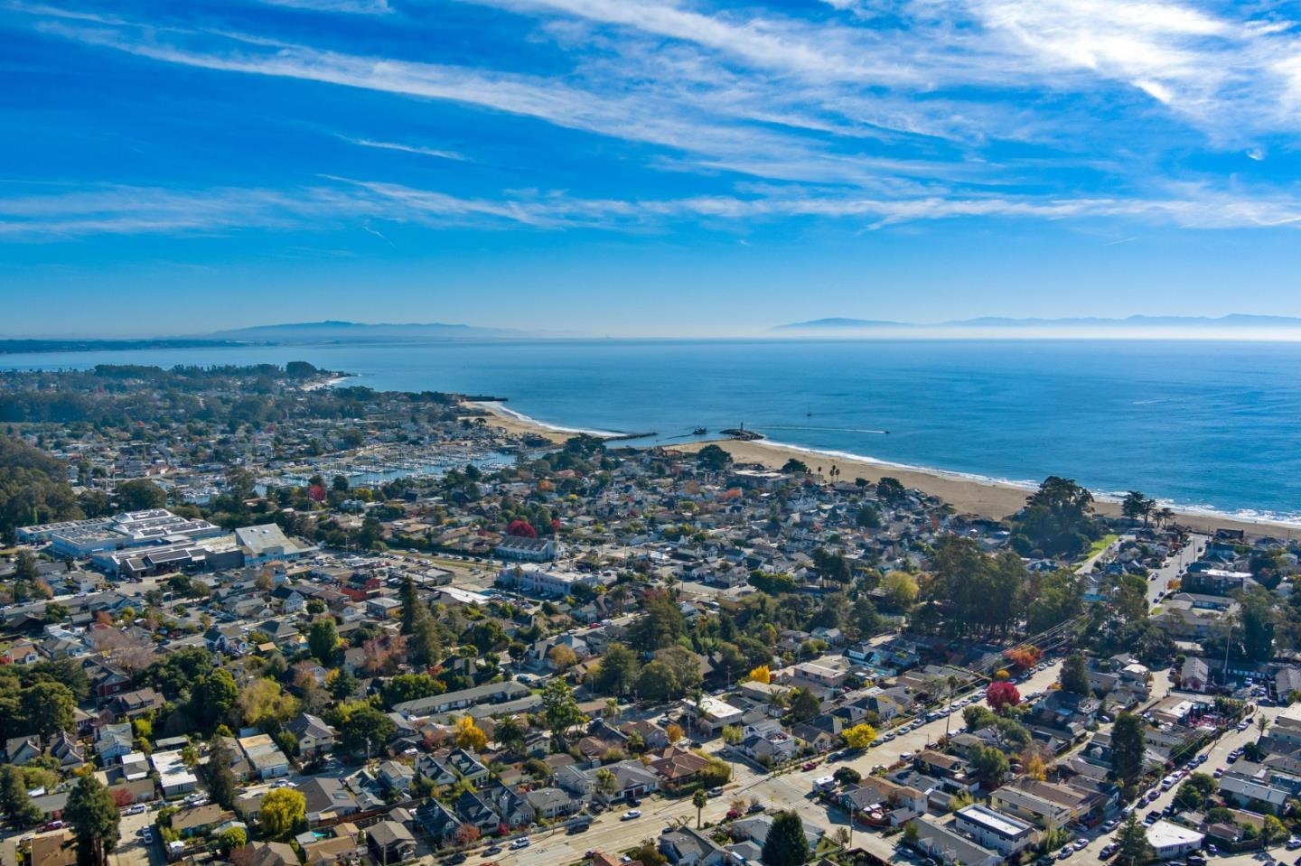 Detail Gallery Image 1 of 1 For 226 Cayuga St, Santa Cruz,  CA 95062 - 2 Beds | 2/1 Baths