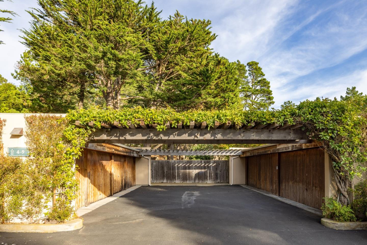 24520 Outlook Dr 9, Carmel, CA 93923 3 Beds 2/1 Baths