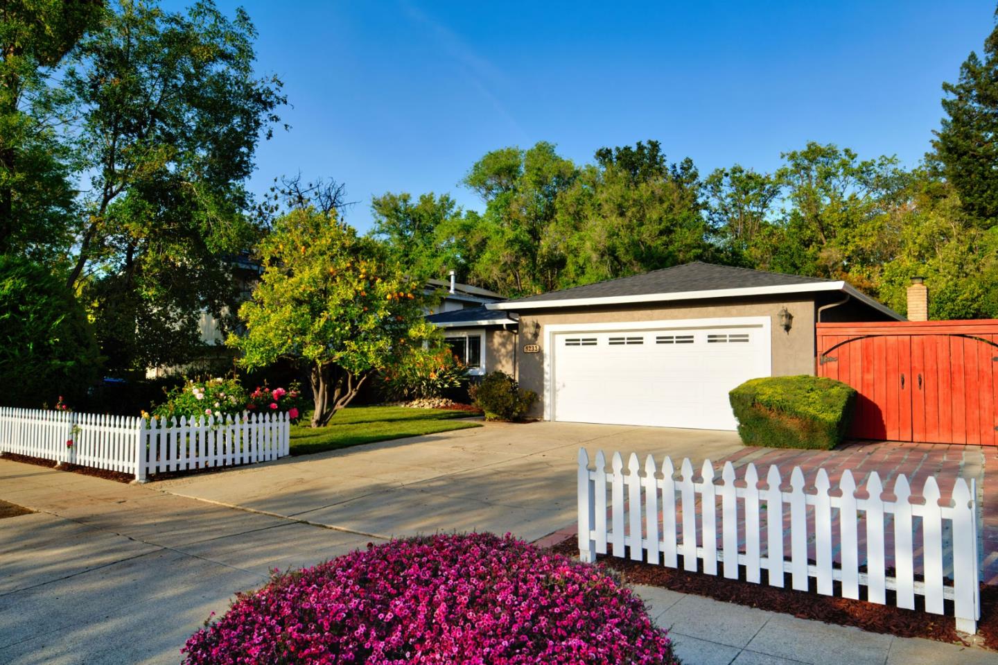 Detail Gallery Image 1 of 1 For 5232 Harwood Rd, San Jose,  CA 95124 - 4 Beds | 2 Baths