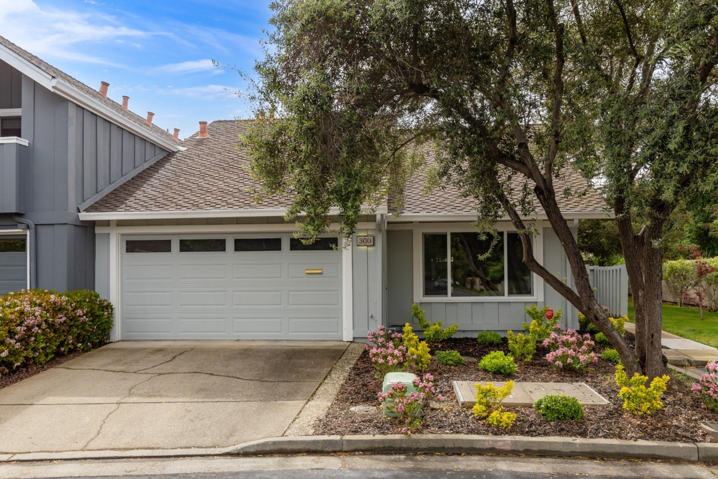 Detail Gallery Image 1 of 1 For 300 Pine Wood Ln, Los Gatos,  CA 95032 - 3 Beds | 2 Baths