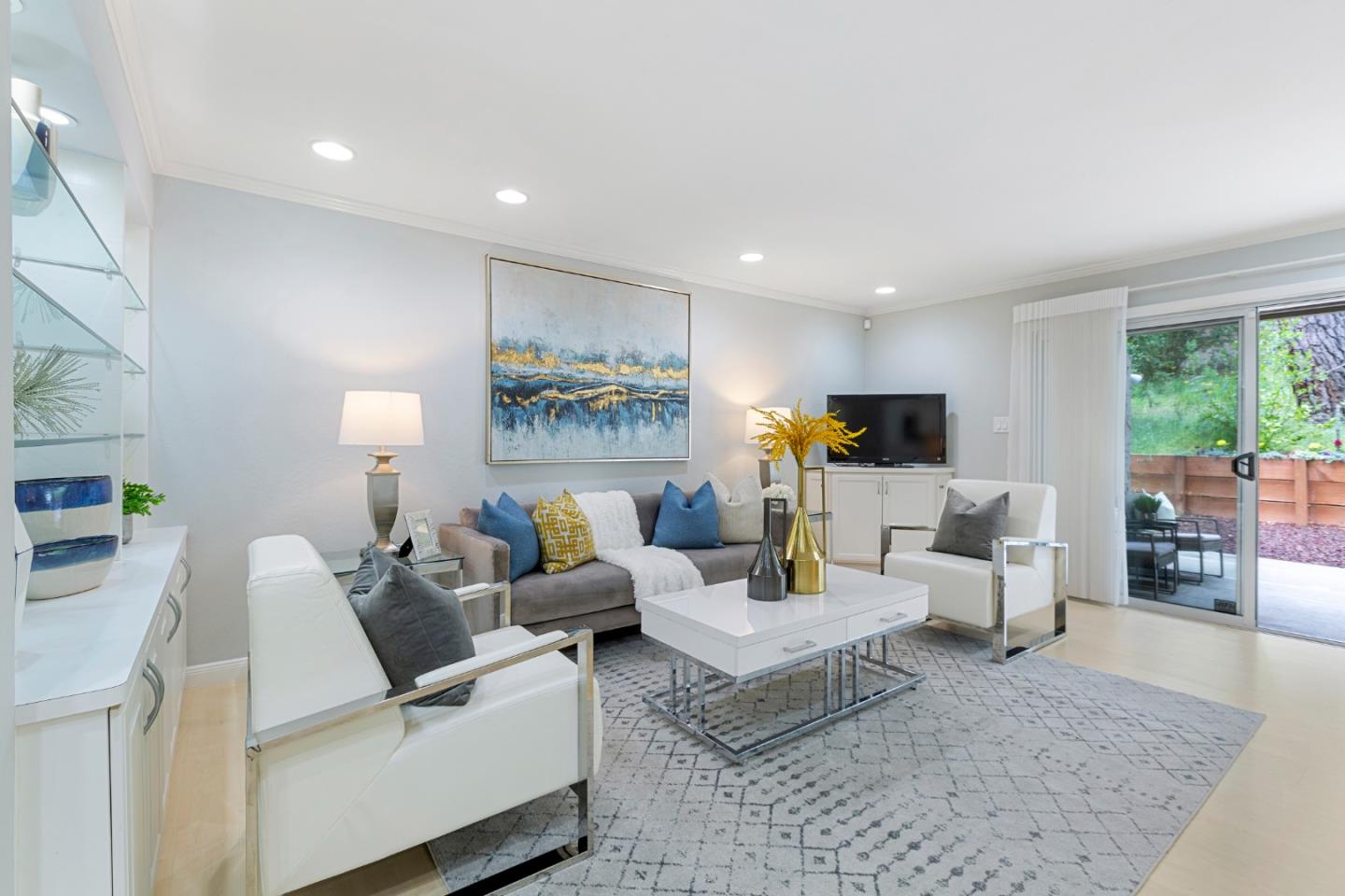 Detail Gallery Image 1 of 1 For 675 Sharon Park Dr #124,  Menlo Park,  CA 94025 - 2 Beds | 2 Baths