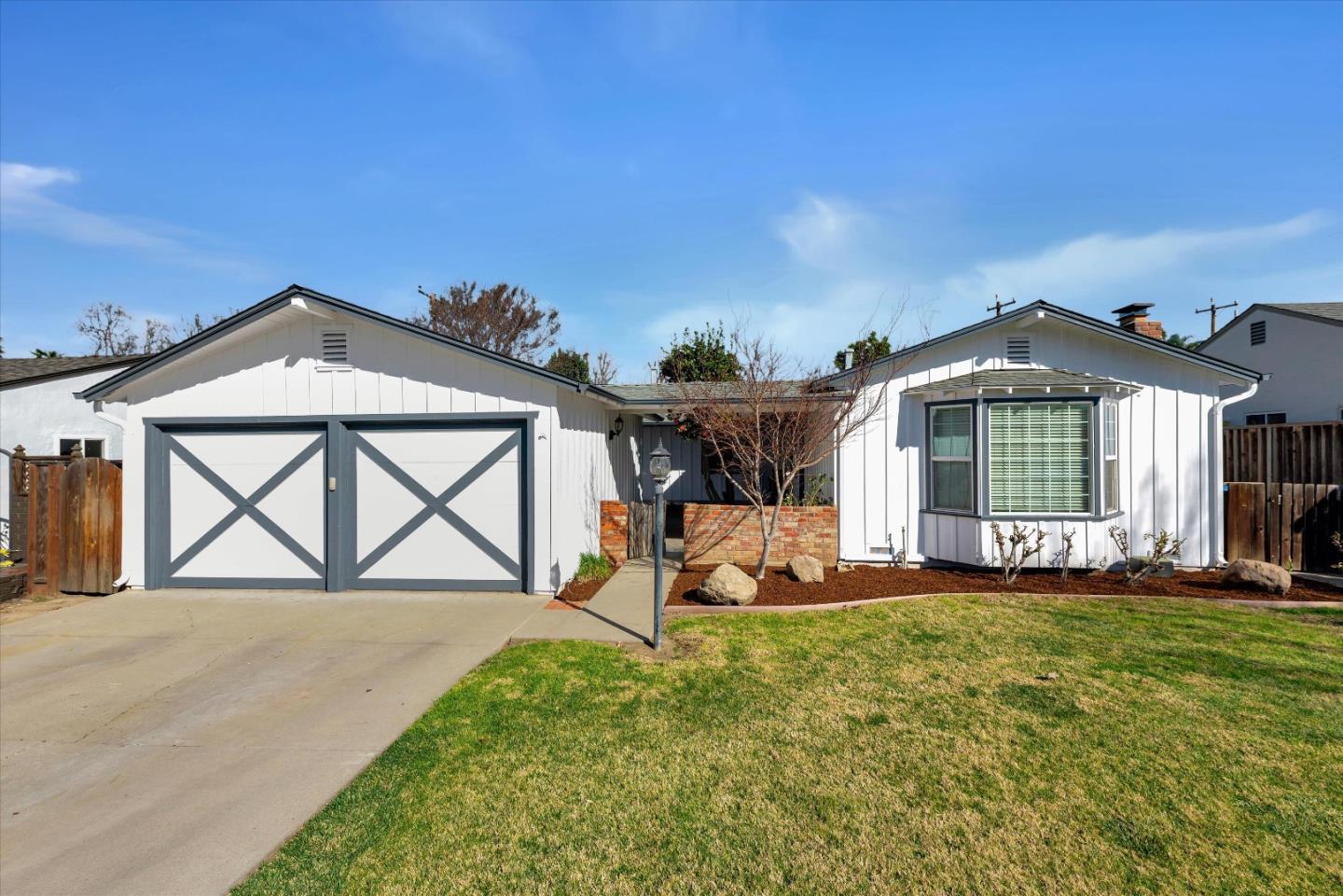 Detail Gallery Image 1 of 15 For 1944 Bird Ave, San Jose,  CA 95125 - 3 Beds | 2 Baths
