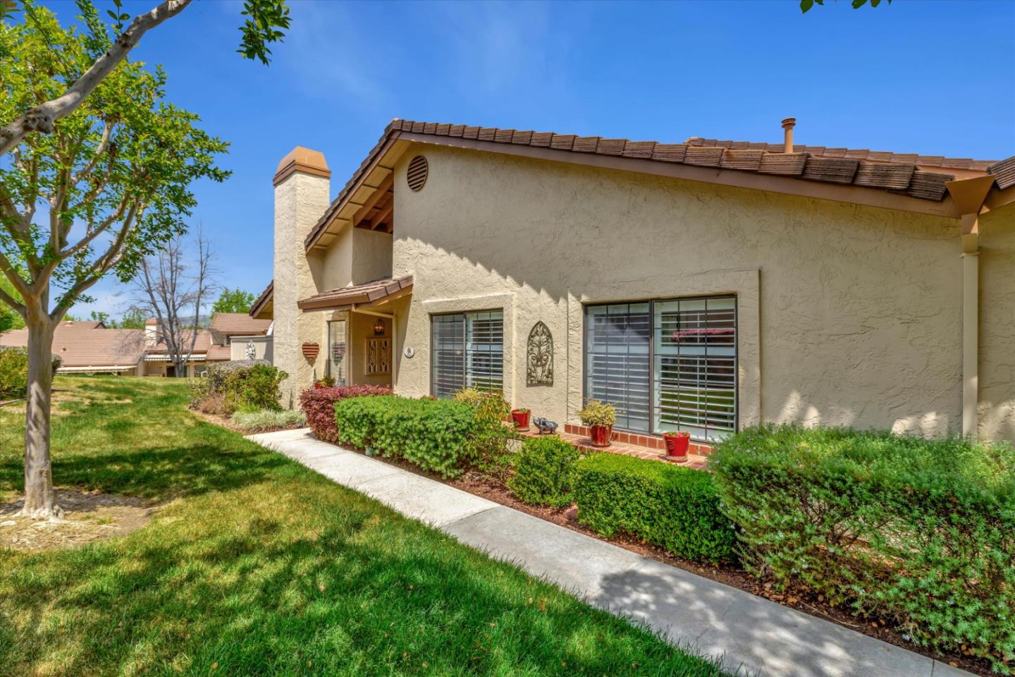 Detail Gallery Image 1 of 1 For 3346 Lake Albano Cir, San Jose,  CA 95135 - 2 Beds | 2 Baths