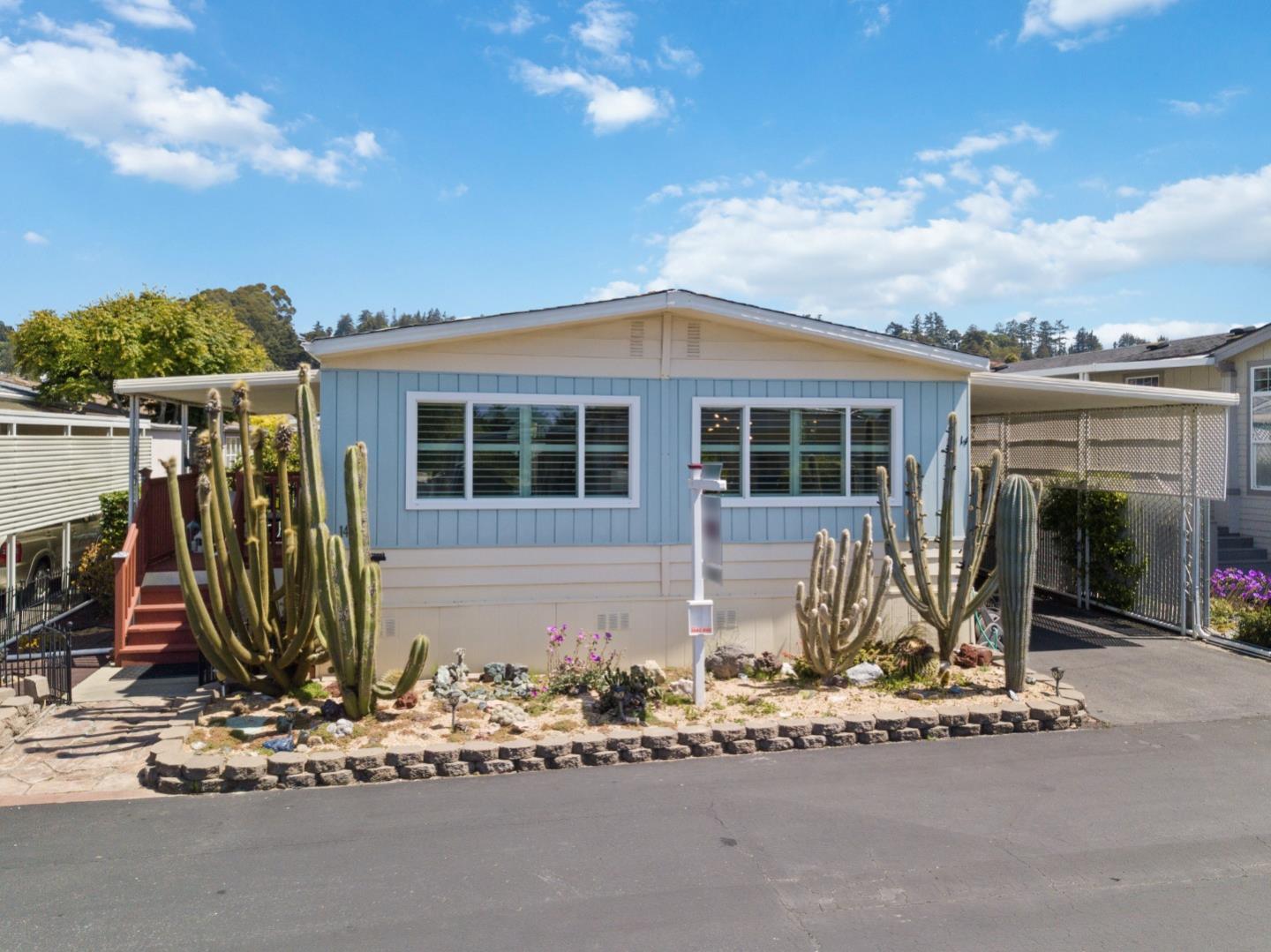 Detail Gallery Image 1 of 1 For 14 Primrose #14,  Aptos,  CA 95003 - 2 Beds | 2 Baths