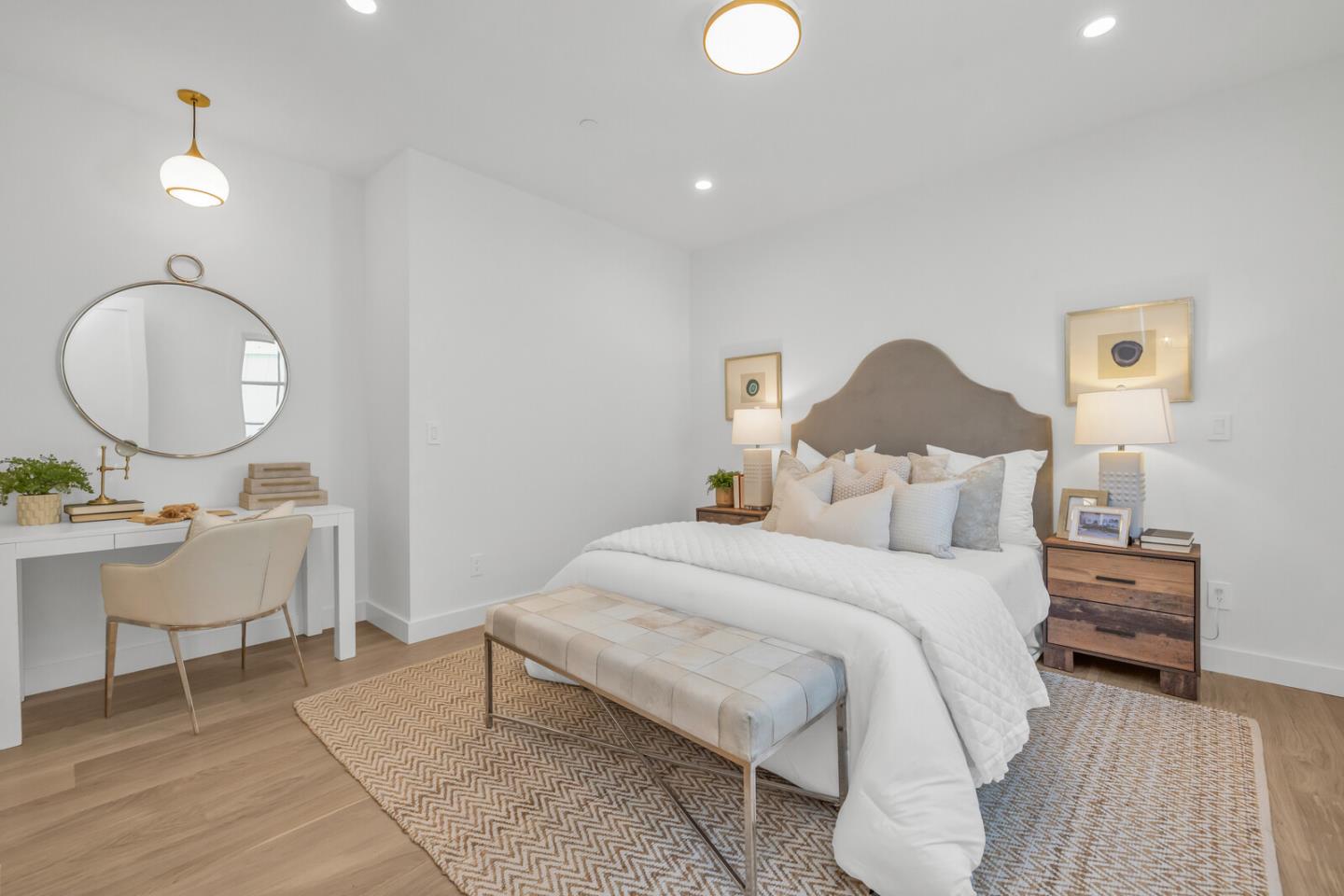 Detail Gallery Image 12 of 33 For 1365 Vancouver Ave, Burlingame,  CA 94010 - 4 Beds | 4/1 Baths