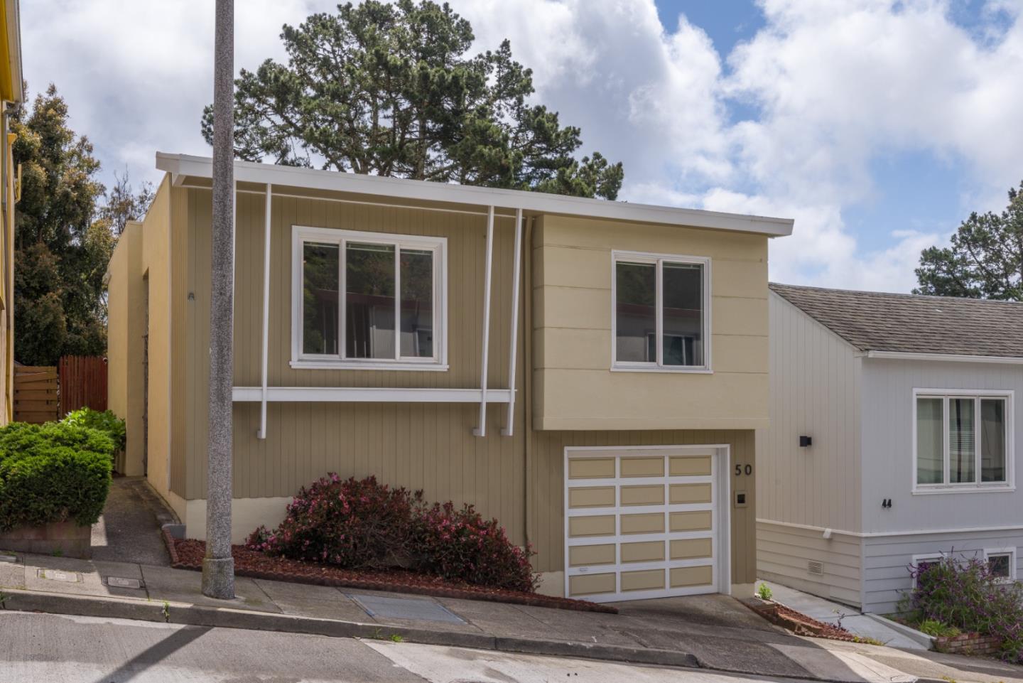 Detail Gallery Image 1 of 1 For 50 Midcrest Way, San Francisco,  CA 94131 - 2 Beds | 1 Baths