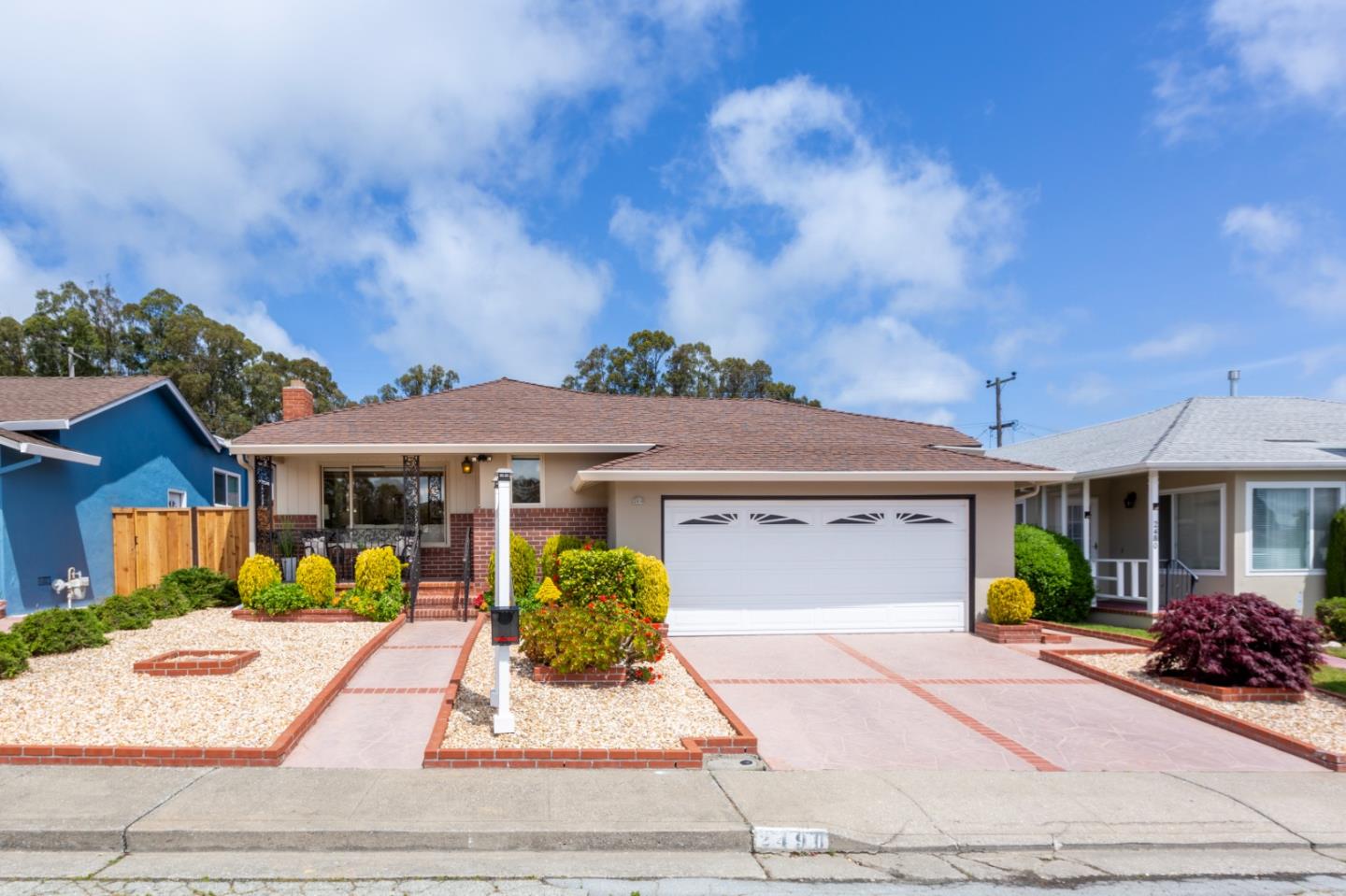 Detail Gallery Image 1 of 1 For 2490 Lexington Way, San Bruno,  CA 94066 - 3 Beds | 2 Baths