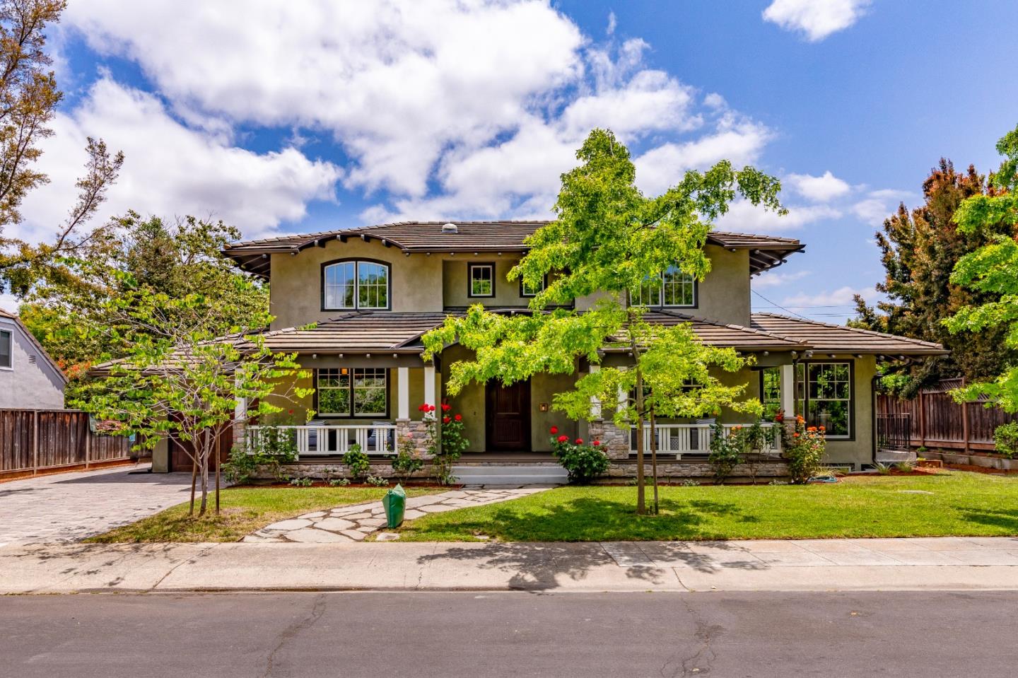 Detail Gallery Image 1 of 1 For 750 Christine Dr, Palo Alto,  CA 94303 - 7 Beds | 5/1 Baths