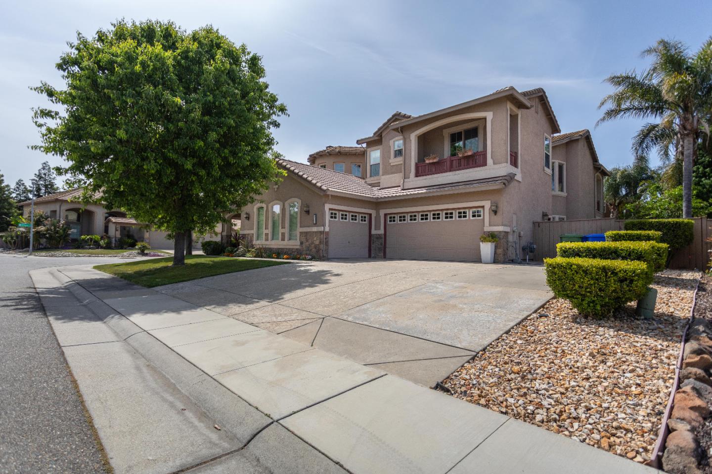 Detail Gallery Image 1 of 1 For 6608 Tronzano Way, Elk Grove,  CA 95757 - 4 Beds | 3/1 Baths