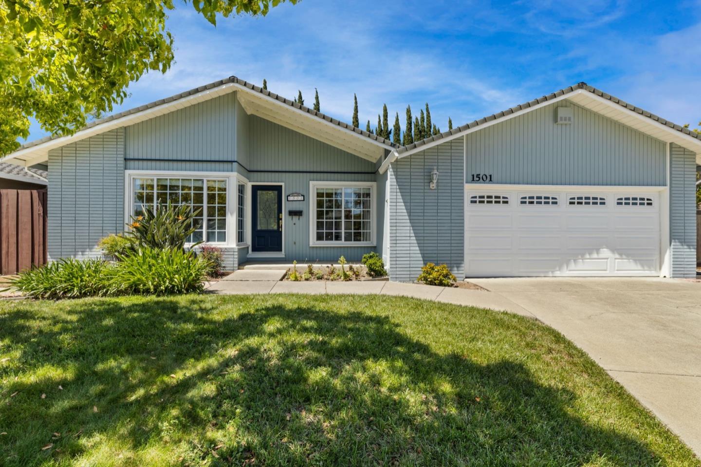 Detail Gallery Image 1 of 1 For 1501 Blackhawk Dr, Sunnyvale,  CA 94087 - 3 Beds | 2 Baths