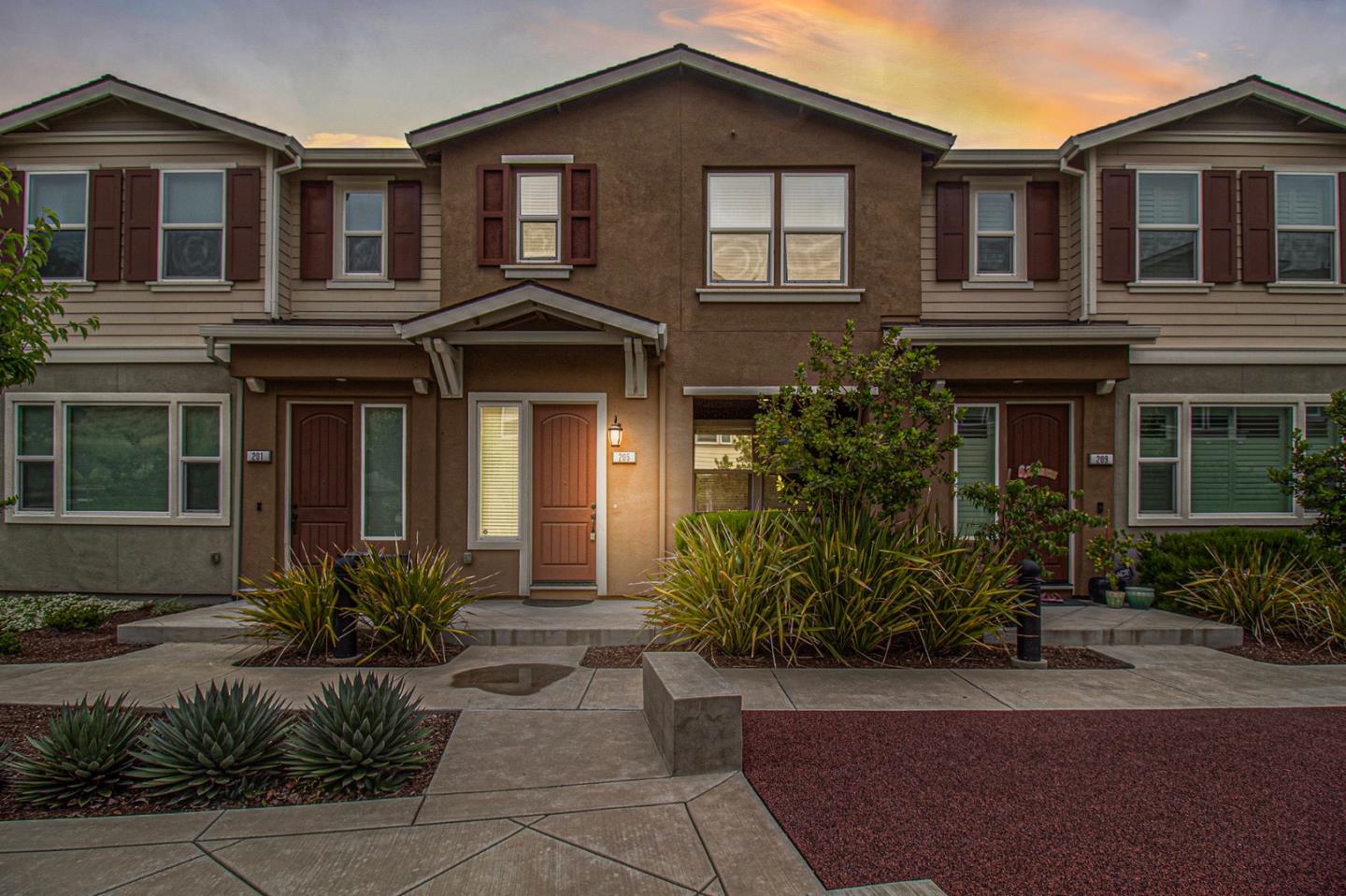 Detail Gallery Image 1 of 1 For 205 Tierney Pl, Martinez,  CA 94553 - 3 Beds | 2/1 Baths