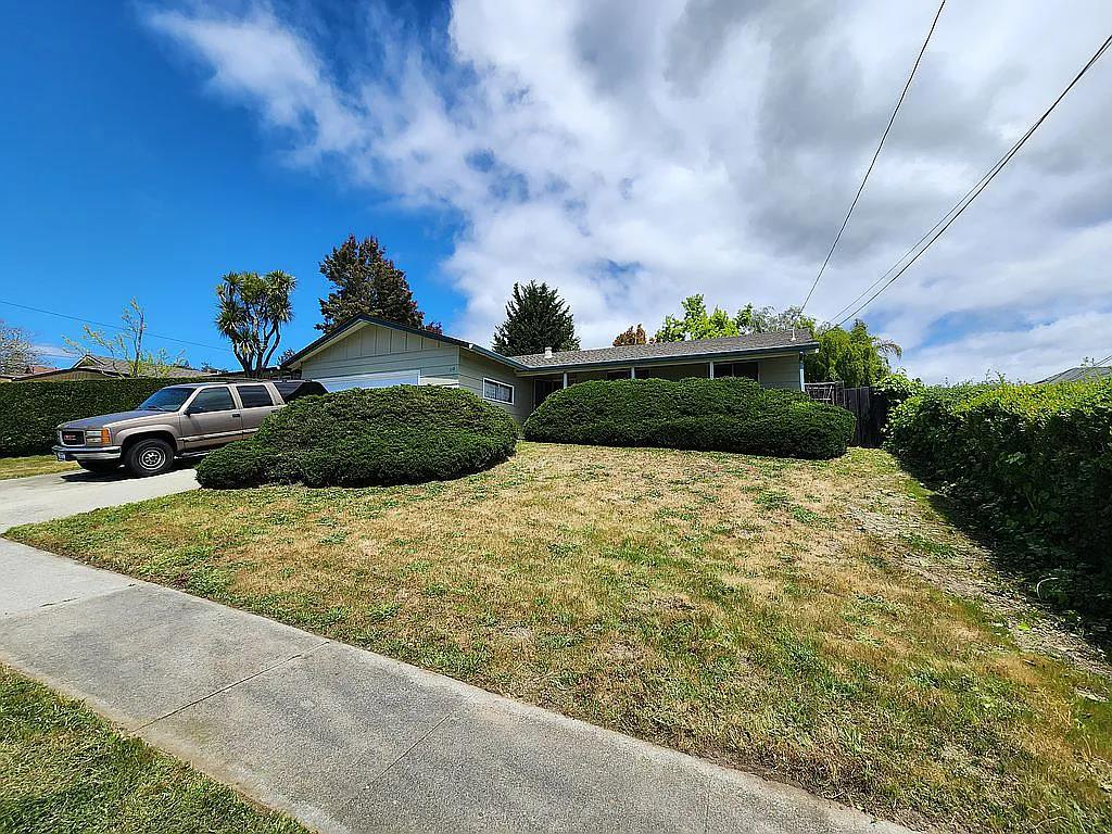 Detail Gallery Image 1 of 1 For 112 Corinne Ave, Santa Cruz,  CA 95065 - 3 Beds | 2 Baths