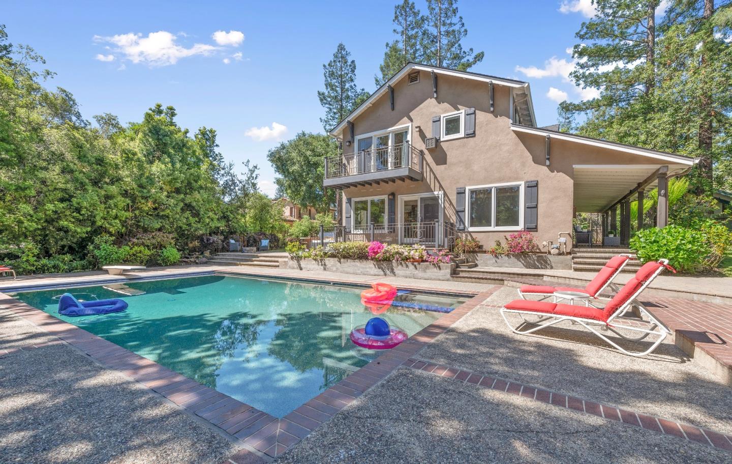 Detail Gallery Image 45 of 54 For 60 Corto Ln, Woodside,  CA 94062 - 4 Beds | 4/1 Baths