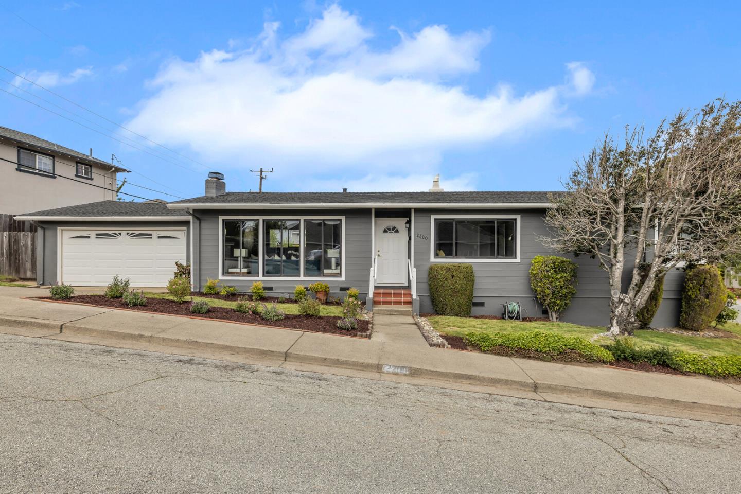 Detail Gallery Image 1 of 1 For 2200 Charleston Ave, San Bruno,  CA 94066 - 3 Beds | 2 Baths